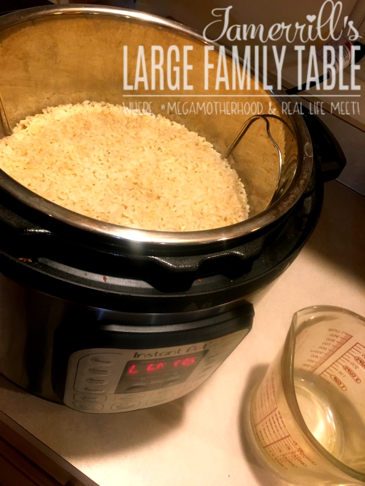 How to Make Instant Pot Brown Rice - Large Family Style! + Cook with Me  Vlog - Large Family Table