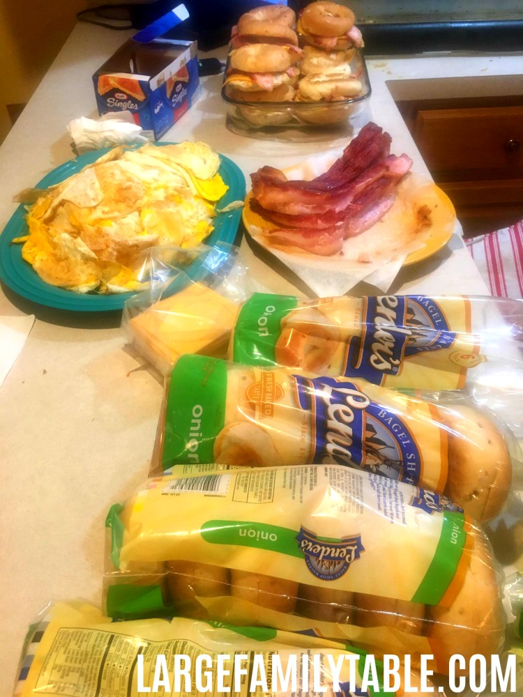 bagels and bagel sandwich ingredients