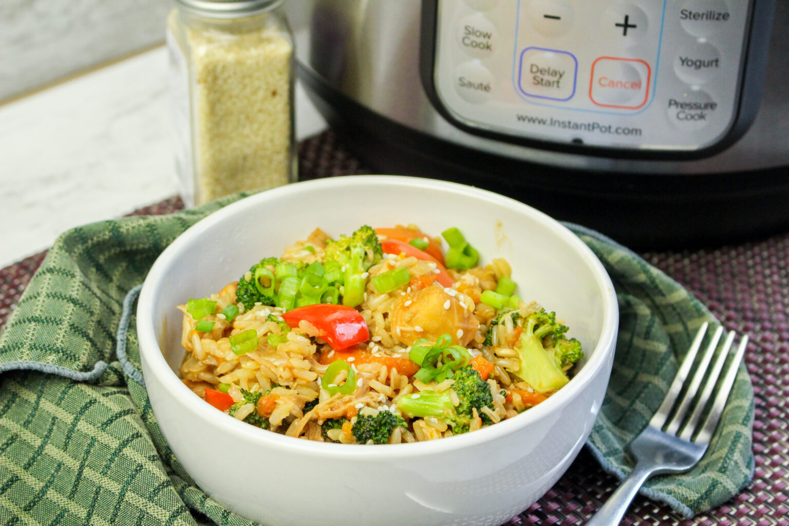 67 Quick-Prep Meals for Big Families to Feed a Crowd! - Large Family Table